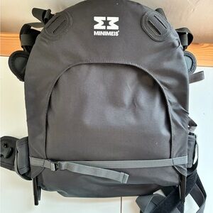 Minimeis shoulder carrier
